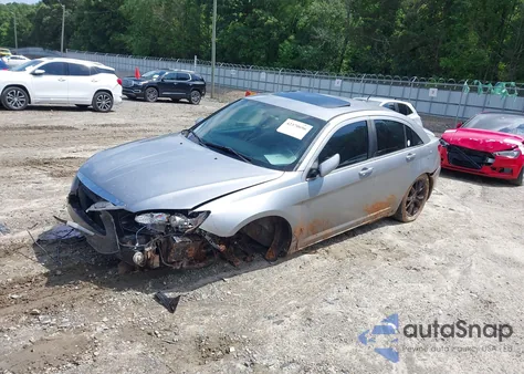 2014 Chrysler 200 Limited из США, поврежденный, VIN 1C3CCBCG1EN170861